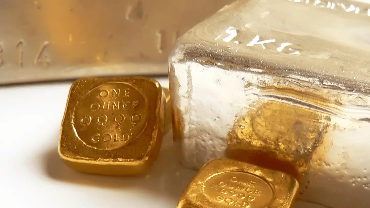Oro in lingotti o gioielli? Le differenze di valore da conoscere prima della vendita Oro in lingotti o gioielli? Le differenze di valore da conoscere prima della vendita