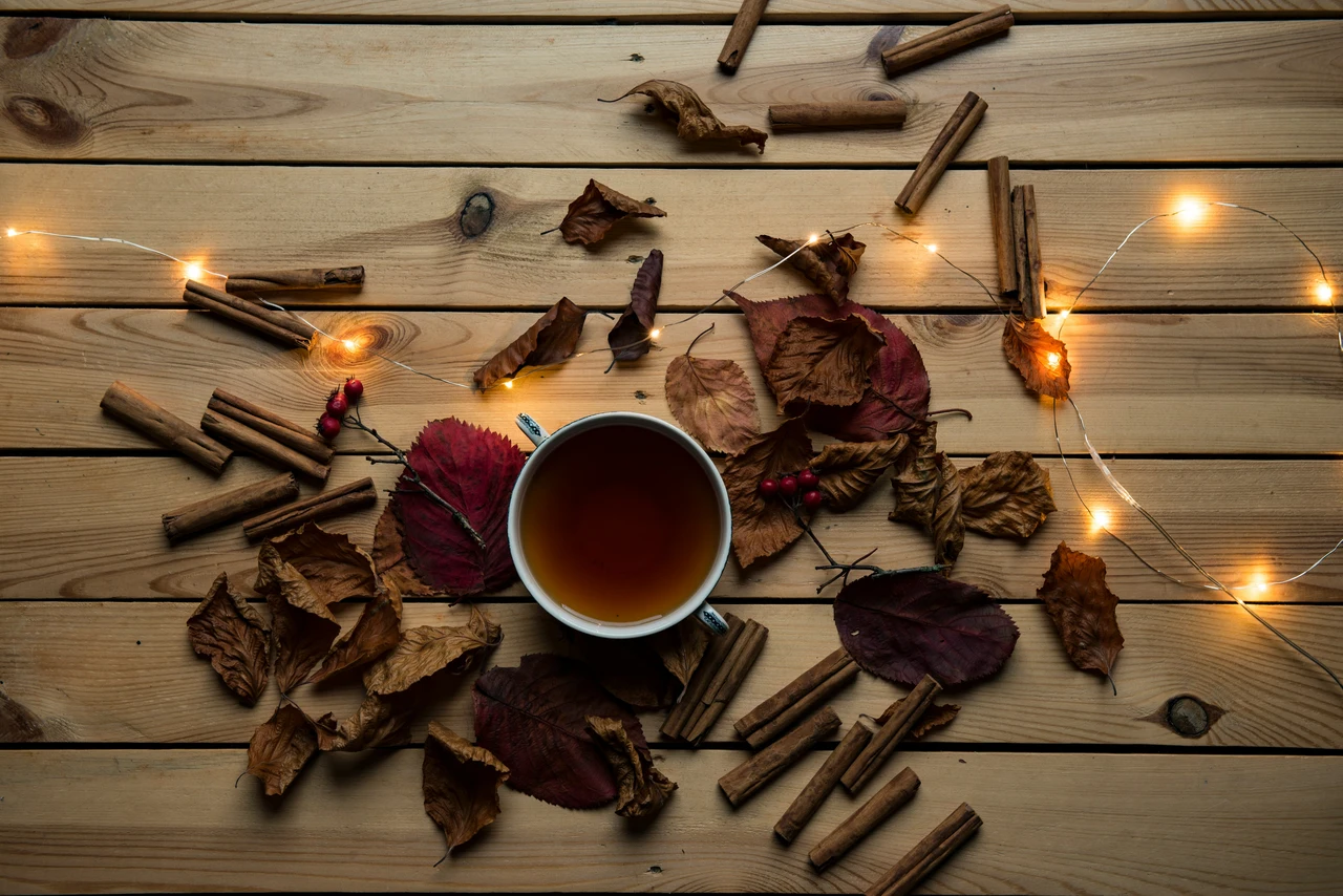 La bevanda calda autunnale che riduce lo stress: i consigli degli specialisti La bevanda calda autunnale che riduce lo stress: i consigli degli specialisti